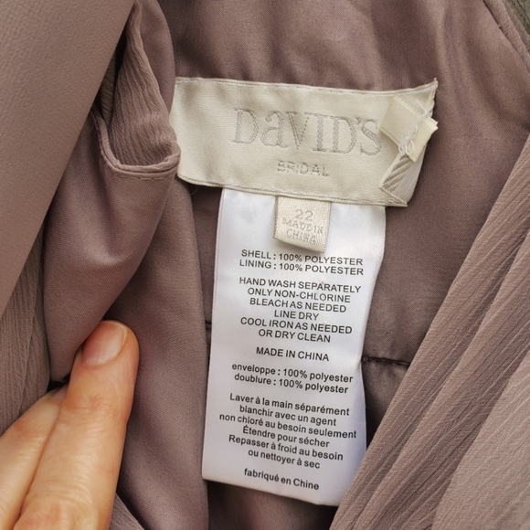 Davids Bridal Long Chiffon Bridesmaid/Prom Dress With Added Additional Scarf - Picture 6 of 9